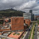 El Equipo Mazzanti：Bogotà的Fundacion Santa Fe医院的扩展