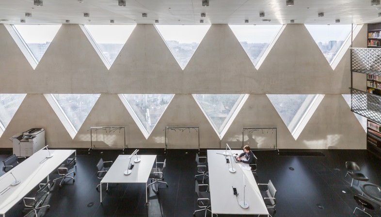 Xaveer De Geyter: Administrative offices of the Province of Antwerp
xavere De Geyter:安特卫普省行政办公室