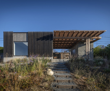 Heliotrope Architects designs Leitz Studio, a DADU in Seattle
Heliotrope betway必威手机中文版Architects Designs Leitz Studio,西雅图的DADU