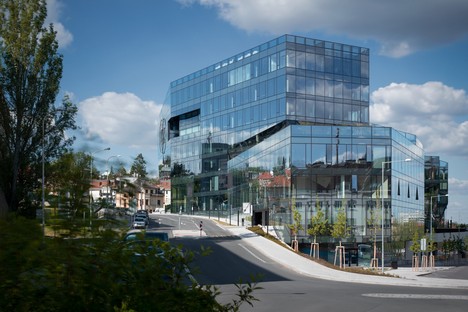 AulíkFišerArchitekti：布拉格的Bo场