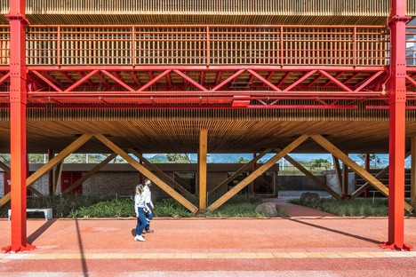 Mazzanti：Plaza del Cauca社区和运营中心