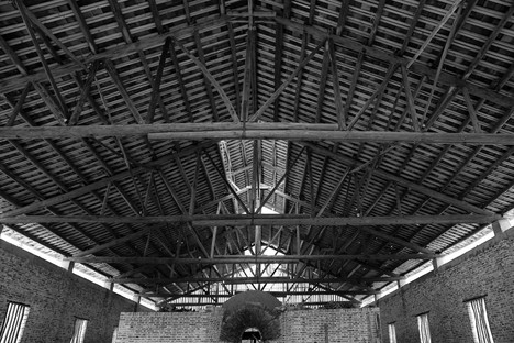 AZL建betway必威手机中文版筑师：中国Qiancheng的Bingding Wood Kiln Factory